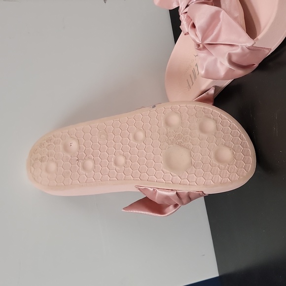 Puma Fenty Flipflops - Picture 3 of 4